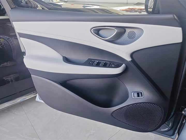 BYD Seal 05 DM-i Hybrid 2025 2025款 DM-i 智驾版 55KM豪华型