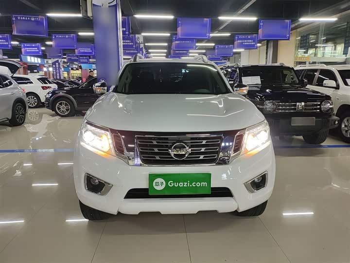 Nissan Navara 2021 2021款 2.5L 自动四驱尊贵型QR25