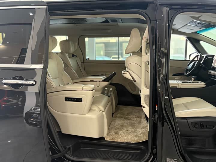 Lexus LM 2023 2023款 500h 六座尊崇版