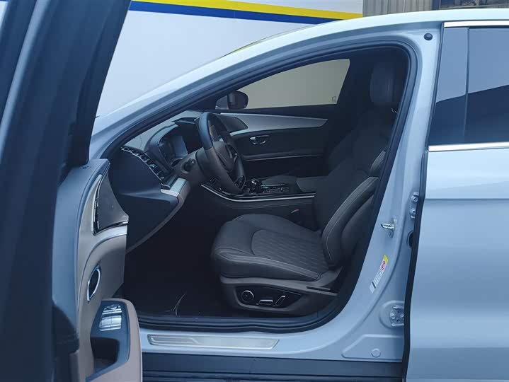 BYD Han 2025 2025款 DM-i 125KM精英型