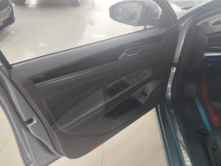 Volkswagen Passat Hybrid 2023 2023款 430PHEV 混动豪华版