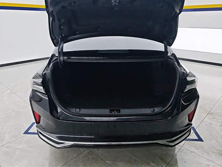 Dongfeng Aeolus Yixuan Max 2023 2023款 1.5T 超炫潮爸版