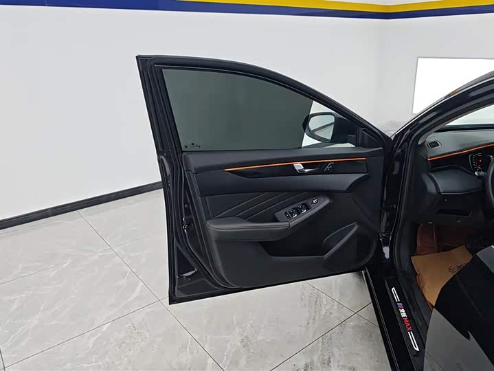 Dongfeng Aeolus Yixuan Max 2023 2023款 1.5T 超炫潮爸版