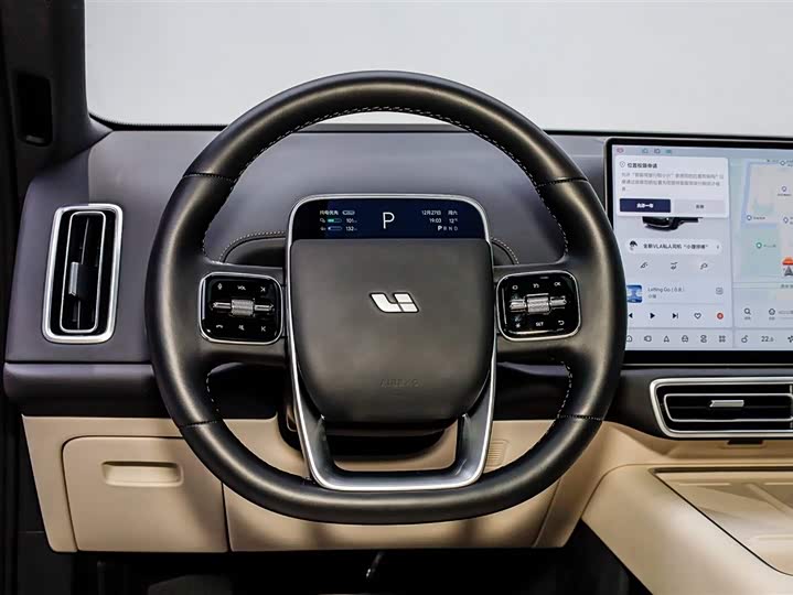 LiXiang L9 2025 2025款 Ultra 智能焕新版