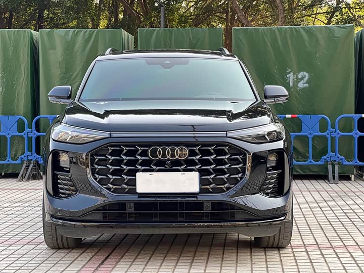 Audi Q6 2023 2023款 45 TFSI quattro 齐云型 飞骑套装