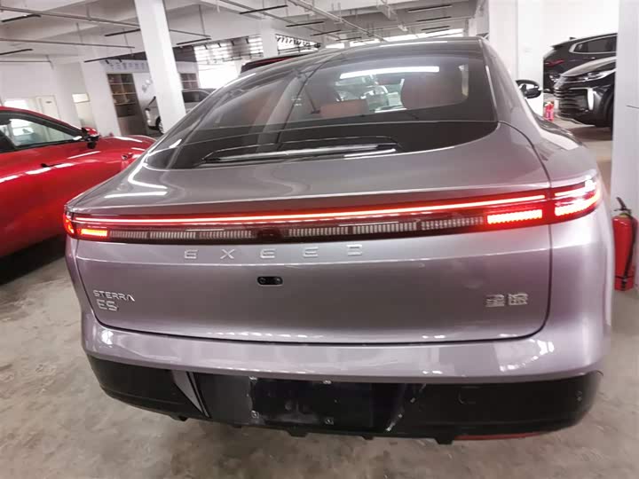 Exeed Sterra ES 2025 2025款 增程 Max 城区辅助驾驶
