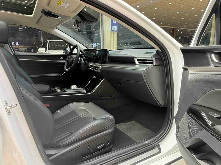 Kia K5 2021 2021款 380T GT-Line 旗舰版