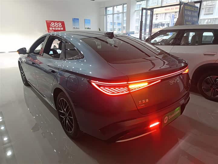 BYD Seal 07 DM-i Hybrid 2025 2025款 智驾版 DM-i 1.5L 125km 尊贵型