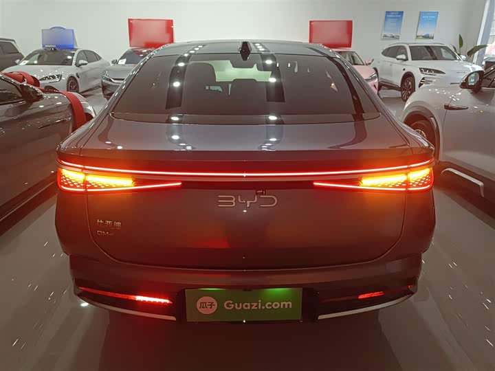 BYD Seal 07 DM-i Hybrid 2025 2025款 智驾版 DM-i 1.5L 125km 尊贵型