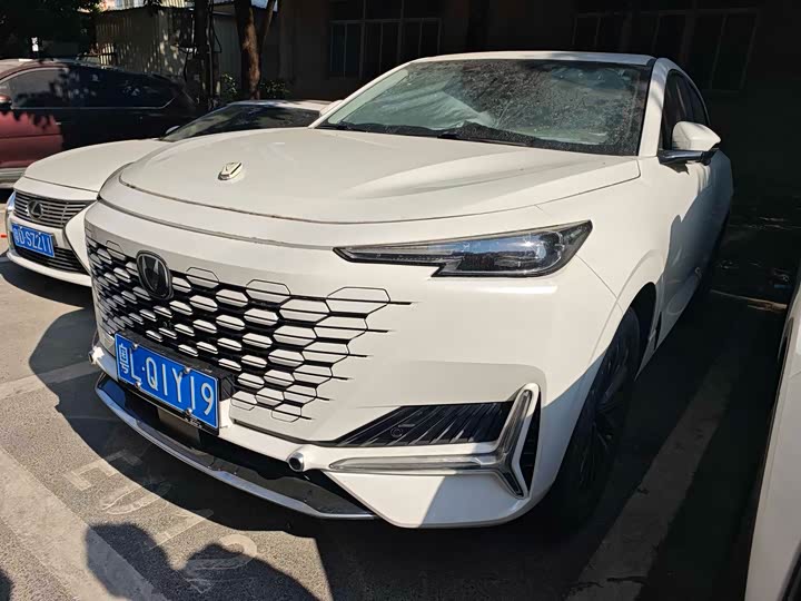 Changan UNI-K 2023 2023款 2.0T 两驱悦享型