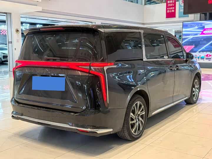 Maxus Mifa 9 2022 2022款 长续航 高山六座版