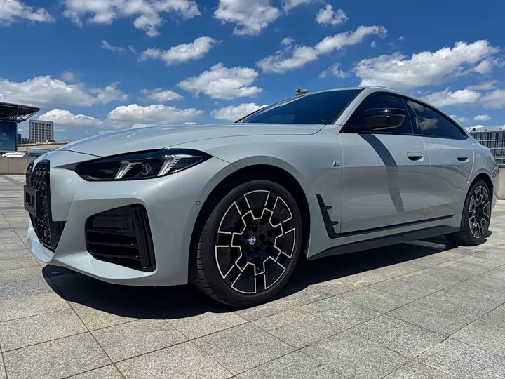 BMW 4 Series 2024 2024款 430i Gran Coupe M运动曜夜套装