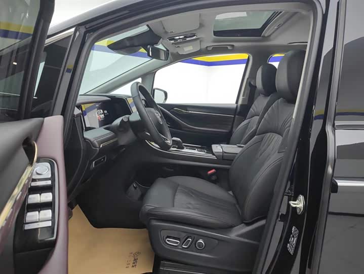 GAC Trumpchi M8 2024 2024款 大师系列 400T 至尊版