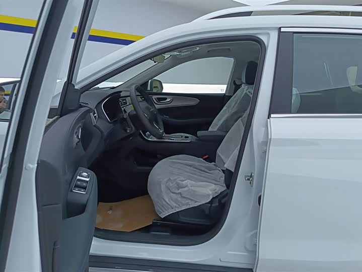 Roewe RX5 2023 2023款 PLUS 330TGI 自动领潮智惠版