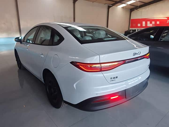 BYD Seal 05 DM-i Hybrid 2025 2025款 DM-i 智驾版 55KM豪华型