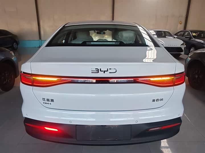 BYD Seal 05 DM-i Hybrid 2025 2025款 DM-i 智驾版 55KM豪华型