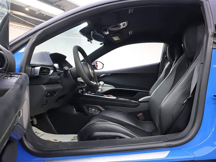 Lotus Emira 2022 2022款 3.5T V6 手动 First Edition