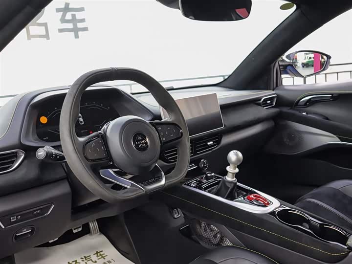 Lotus Emira 2022 2022款 3.5T V6 手动 First Edition