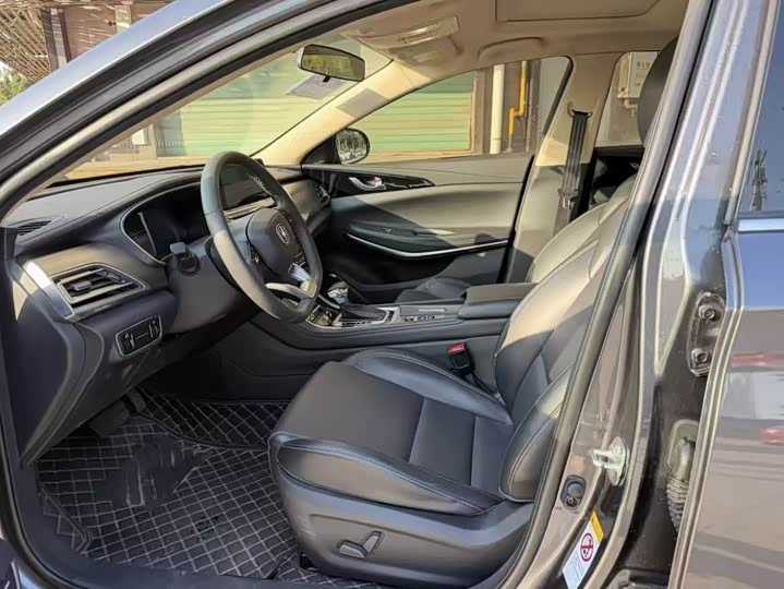 Changan Raeton CC 2021 2021款 蓝鲸版 1.5T DCT旗舰型