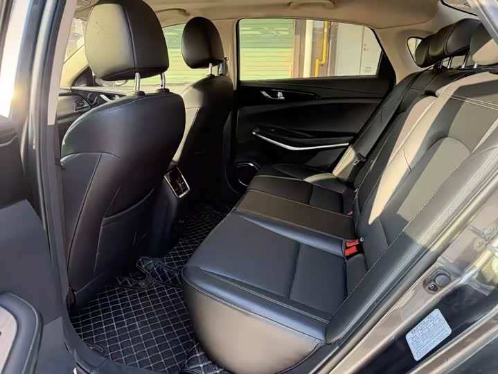 Changan Raeton CC 2021 2021款 蓝鲸版 1.5T DCT旗舰型