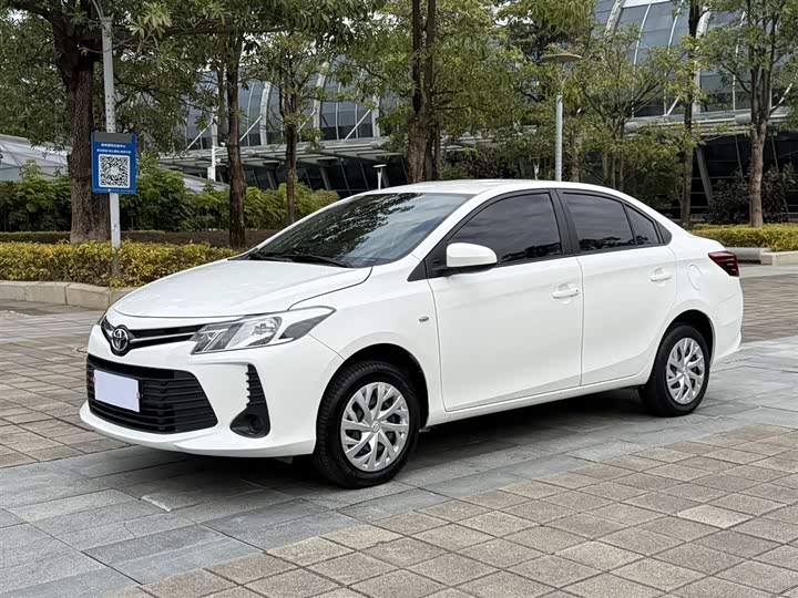 Toyota Vios 2022 2022款 1.5L 20周年纪念版