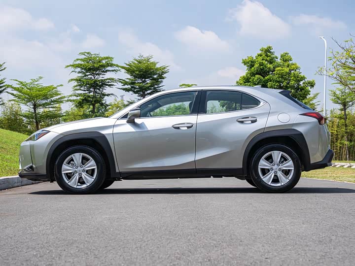 Lexus UX 2022 2022款 260h 探·酷版