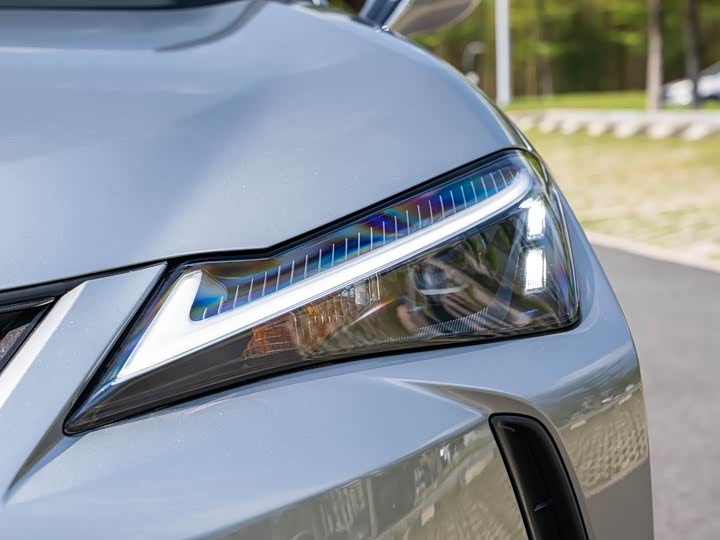 Lexus UX 2022 2022款 260h 探·酷版