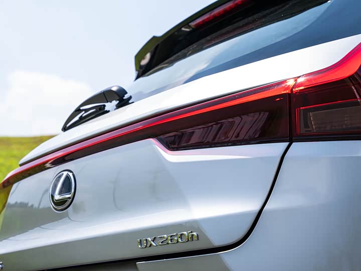 Lexus UX 2022 2022款 260h 探·酷版