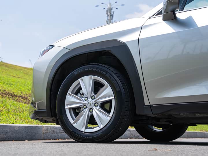 Lexus UX 2022 2022款 260h 探·酷版