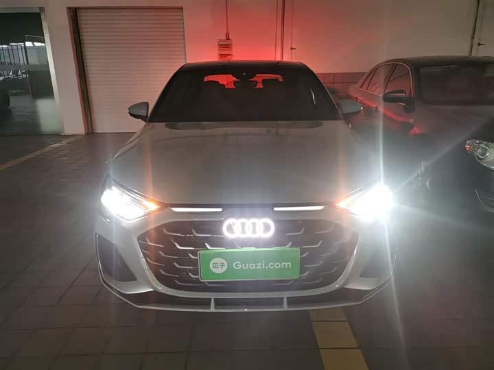 Audi A3 2025 2025款 A3L Limousine 35TFSI 飞驰尊享型 +豪华臻选包