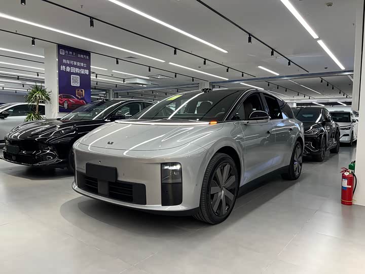 LiXiang i6 2025 2025款 四驱标准版