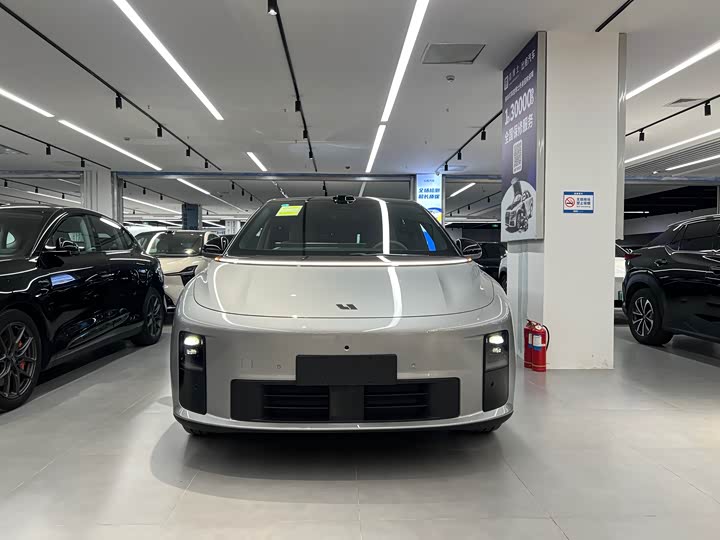 LiXiang i6 2025 2025款 四驱标准版