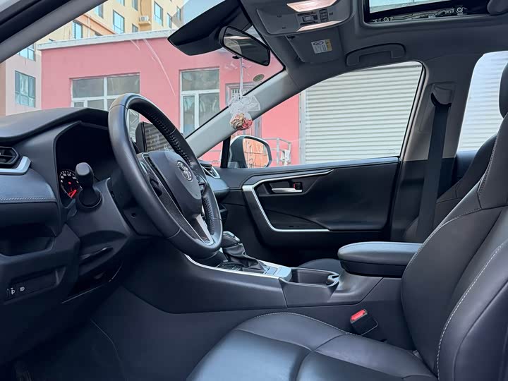 Toyota Wildlander 2024 2024款 2.0L CVT两驱都市版