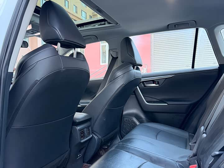 Toyota Wildlander 2024 2024款 2.0L CVT两驱都市版