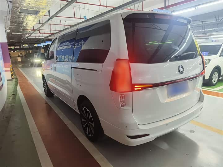 Dongfeng Forthing M7 2022 2022款 领爵款 2.0T 自动侯爵版