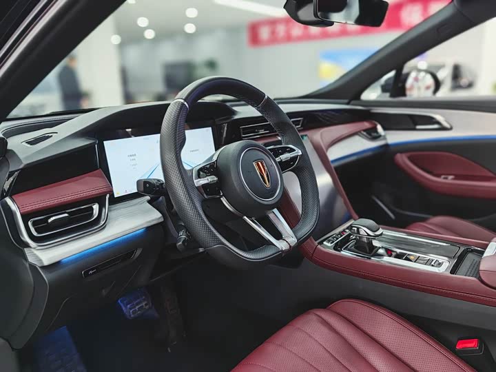 Hongqi H5 2025 2025款 2.0T 自动玄影版