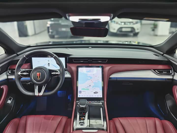 Hongqi H5 2025 2025款 2.0T 自动玄影版