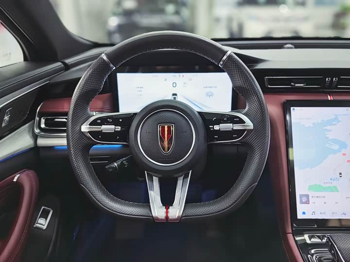 Hongqi H5 2025 2025款 2.0T 自动玄影版