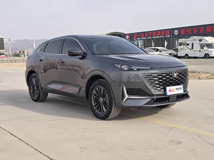 Changan UNI-K 2023 2023款 2.0T 两驱悦尚型