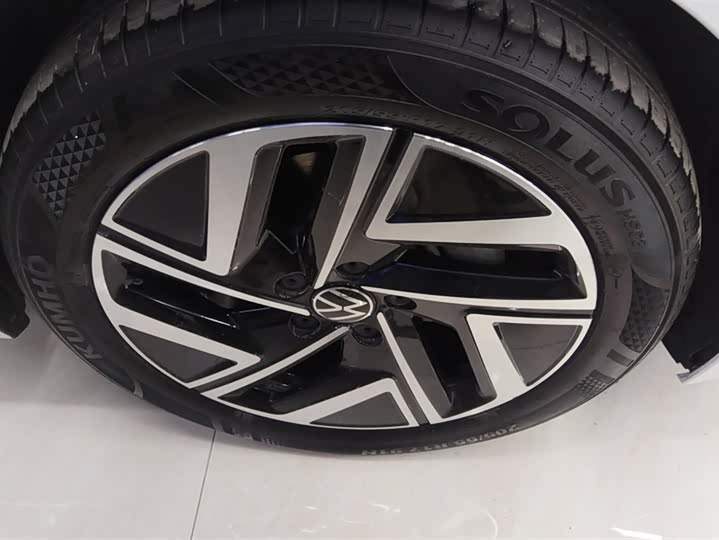 Volkswagen Sagitar L 2025 2025款 300TSI DSG超越版