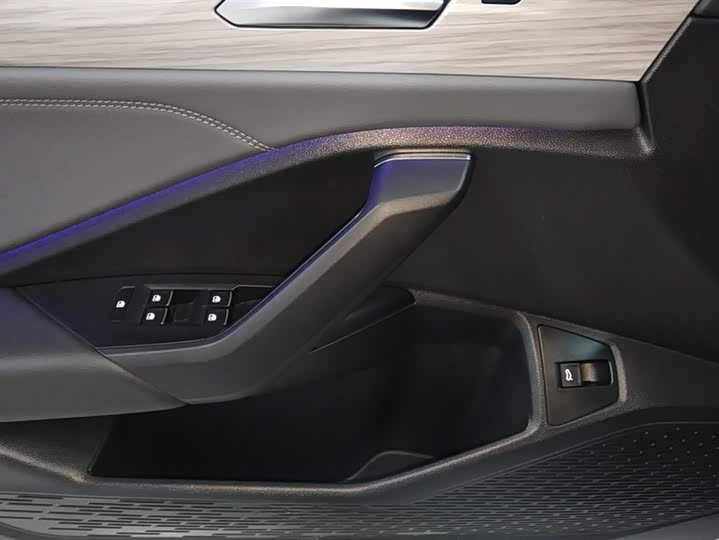 Volkswagen Sagitar L 2025 2025款 300TSI DSG超越版