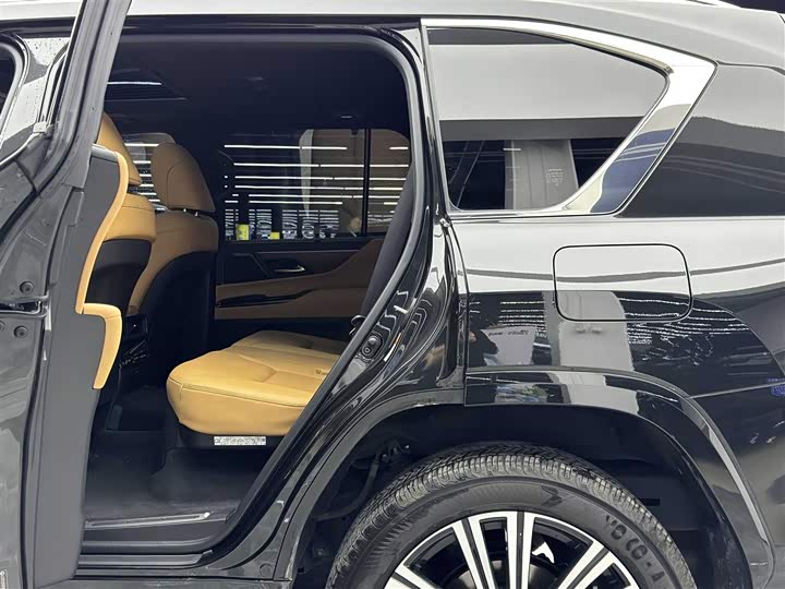 Lexus LX 2025 2025款 700h 领界版
