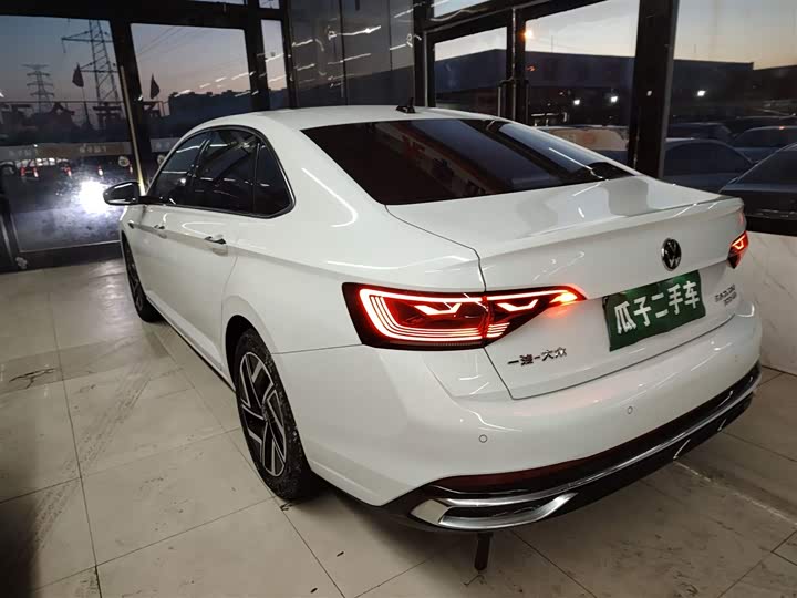 Volkswagen Sagitar L 2024 2024款 300TSI DSG超越版