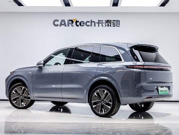 LiXiang L8 2025 2025款 Pro 智能焕新版