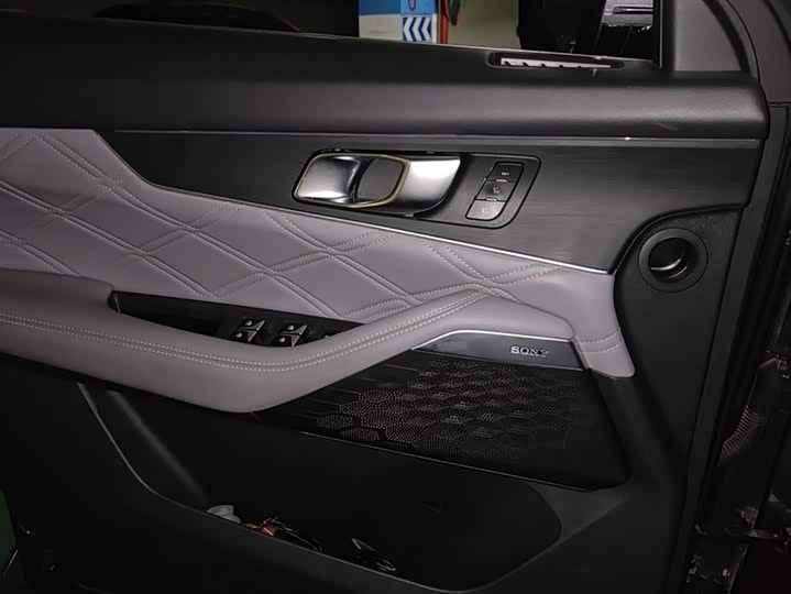 Changan UNI-K Hybrid 2023 2023款 智电iDD 1.5T 135km智领型