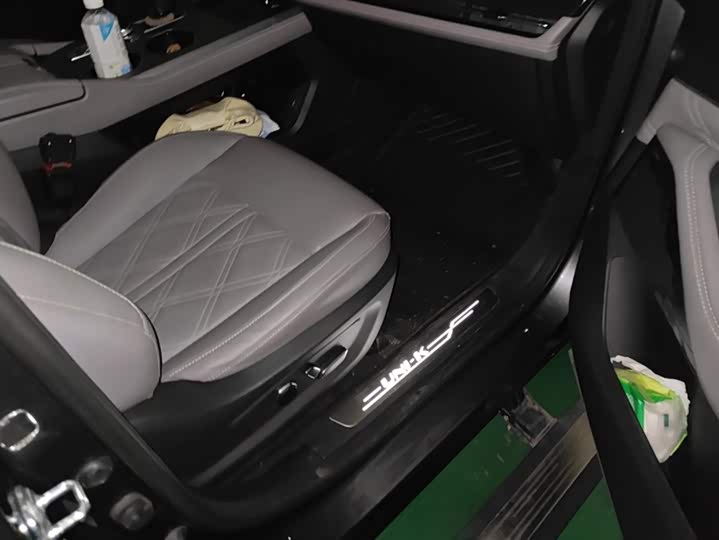 Changan UNI-K Hybrid 2023 2023款 智电iDD 1.5T 135km智领型