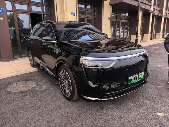 Aito M8 2025 2025款 增程 Max+版 53.4kWh 6座版