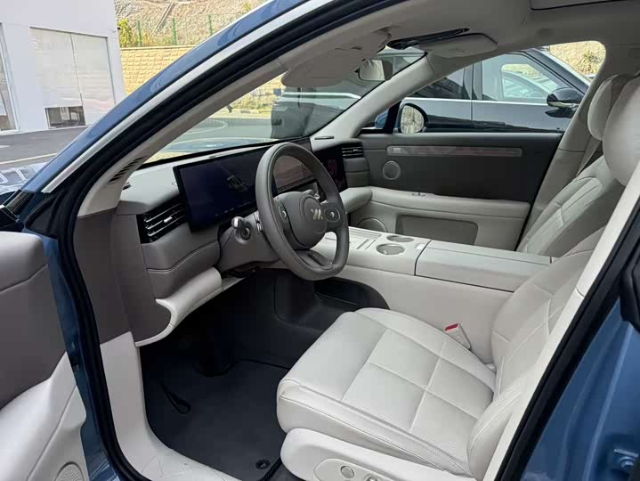 IM motors LS6 2026 2026款 增程 66 Max