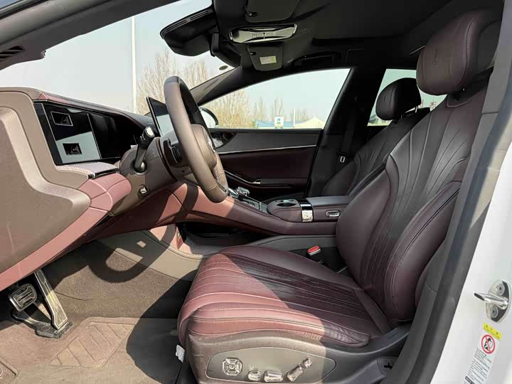 Denza Z9GT 2024 2024款 1100四驱Ultra版