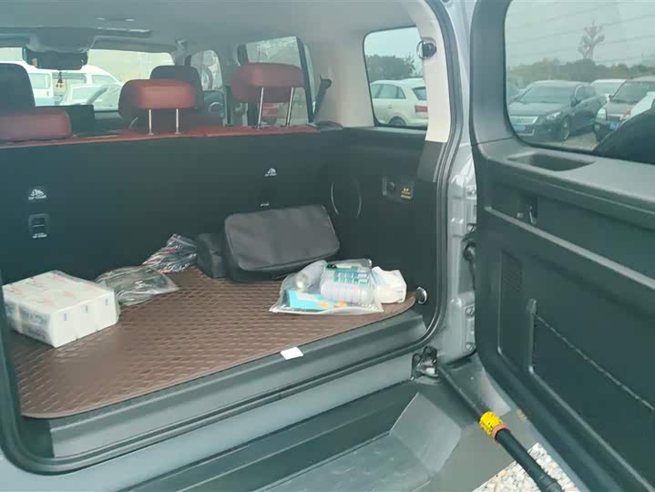 Tank 300 Hybrid 2025 2025款 Hi4-T 37.1kWh